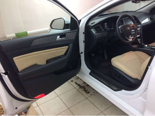 Перетяжка дверных карт